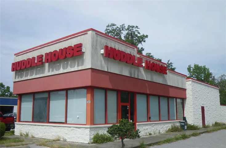FORMER HUDDLE HOUSE