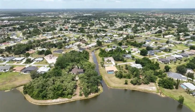The neighborhood of 314 Bahia Blanca Dr