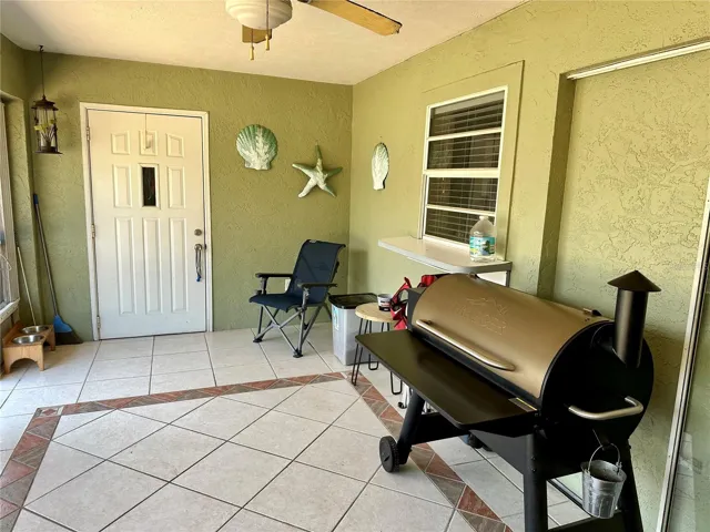 Screened back lanai