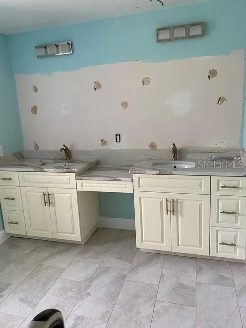 Custom bathroom for Customer.