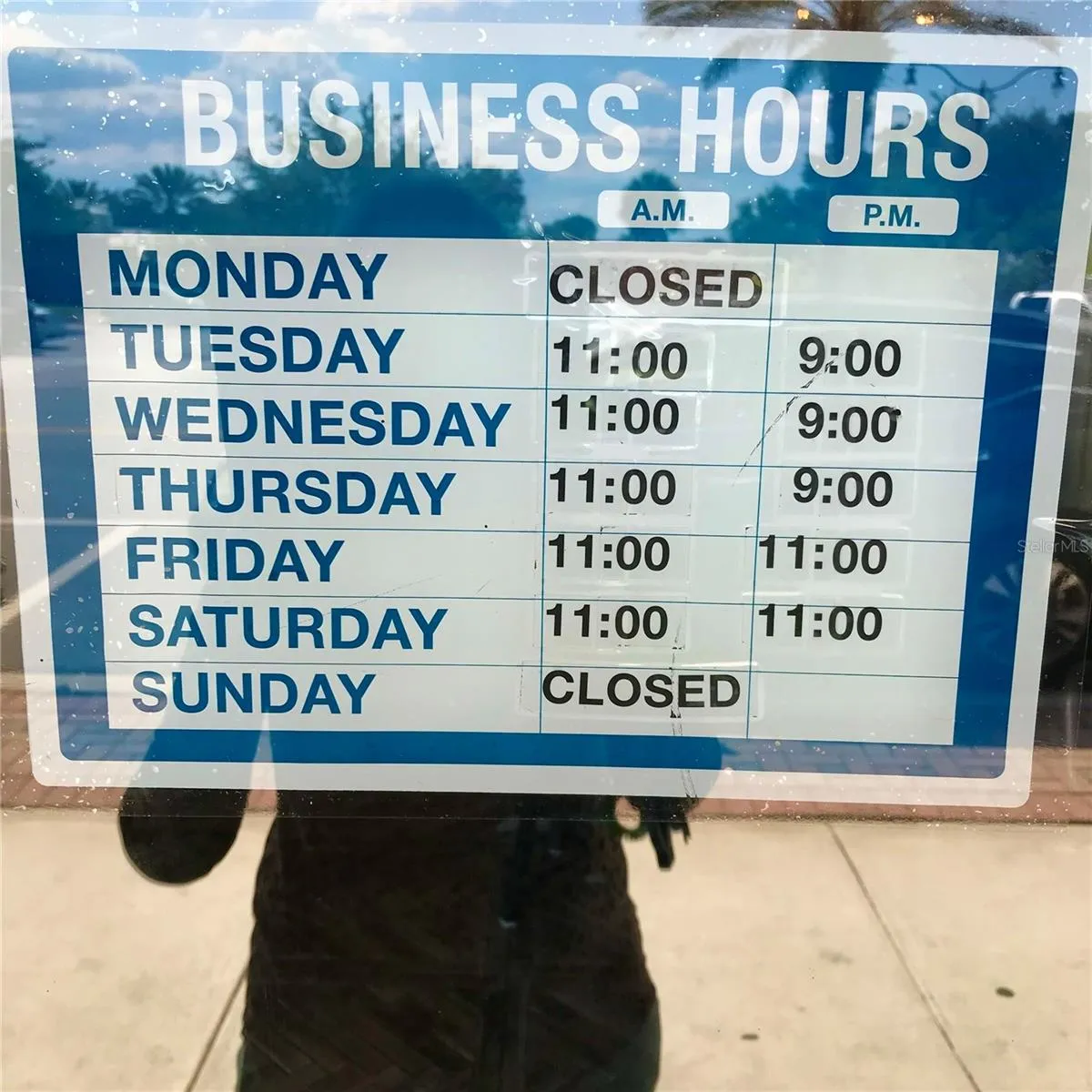 BUSINESS HOURS OF CRAVE AND COPPER.