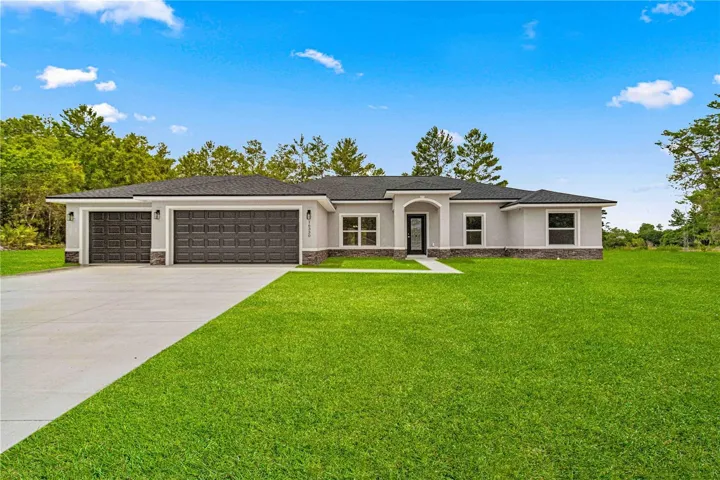 THE SANCTUARY 3- CAR GARAGE FLOOR PLAN