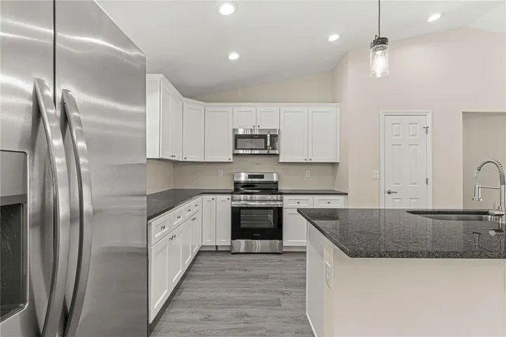 STAINLESS STEEL APPLIANCES