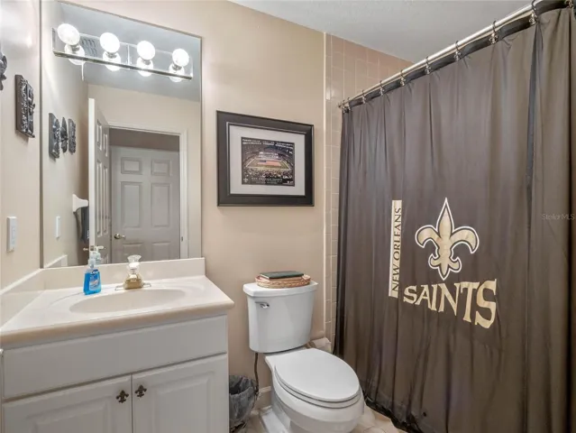 Bathroom 4 (Upstairs w/ Bonus Room)