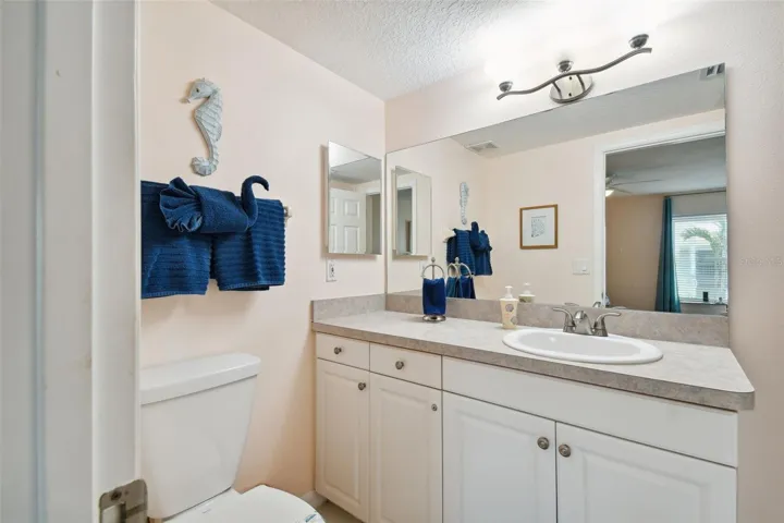 Primary En-Suite Bath
