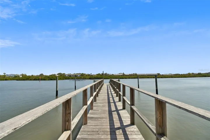 Dock
