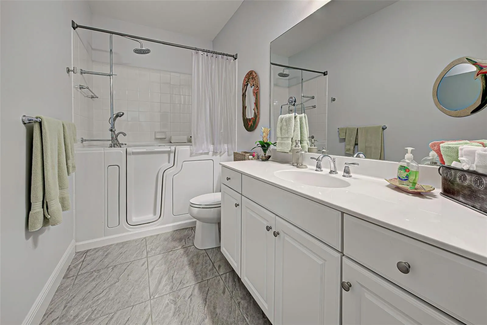 SECOND BATHROOM - WALK-IN TUB
