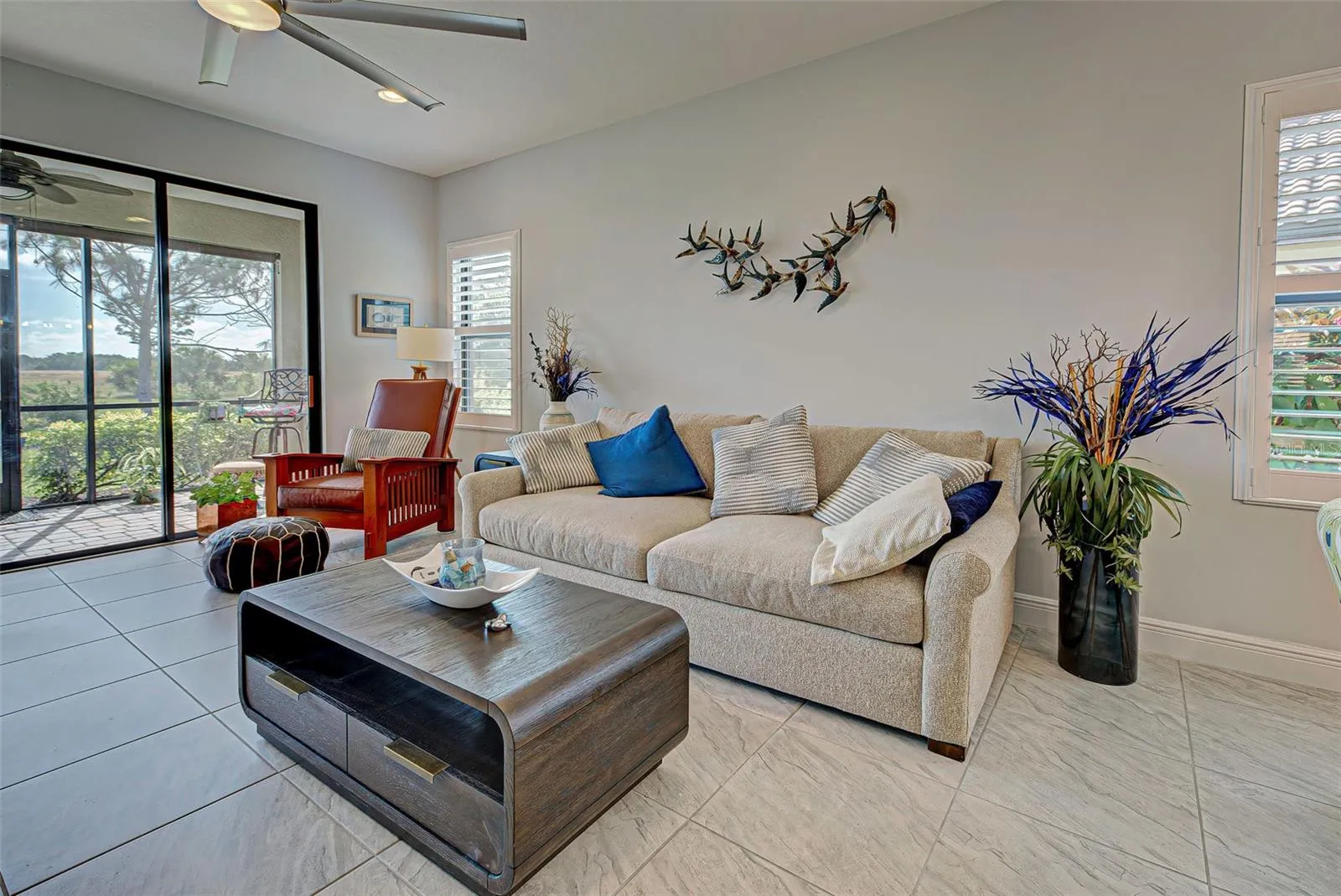 OPEN TO THE PATIO - GREAT CROSS VENTILATION - LET THOSE FLORIDA BREEZES FLOW THROUGH.