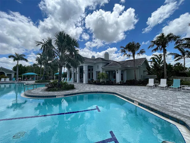 RESORT POOL AND FABULOUS CLUBHOUSE- RIGHT UP THE STREET.