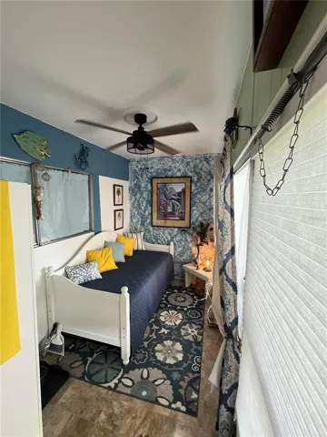 SECOND BED OR OFFICE