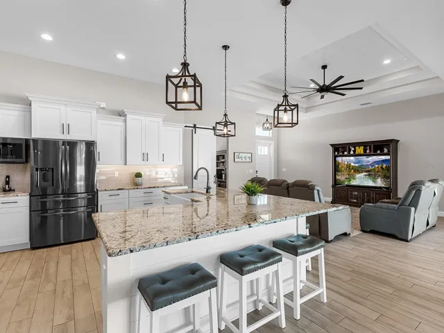 Nice fixtures & porcelain plank tile floors.