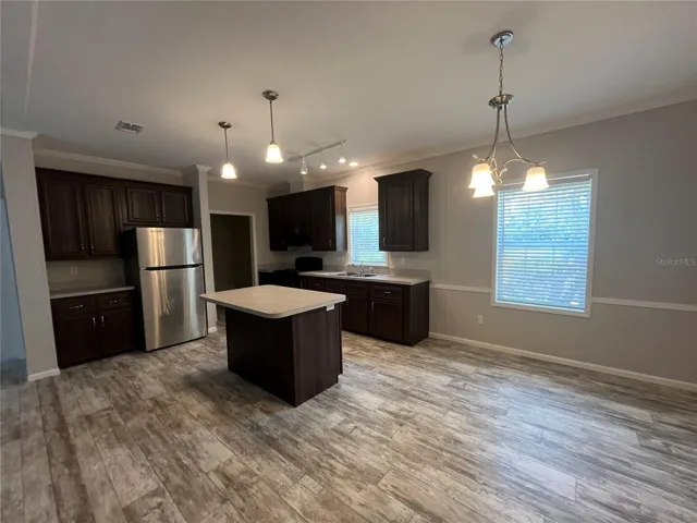 kitchen/ dining room