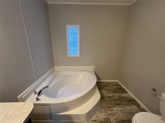 master garden tub