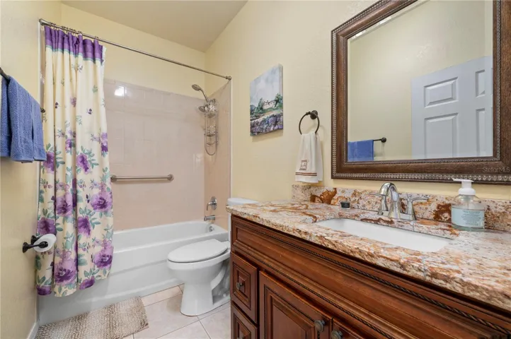 Guest bedroom