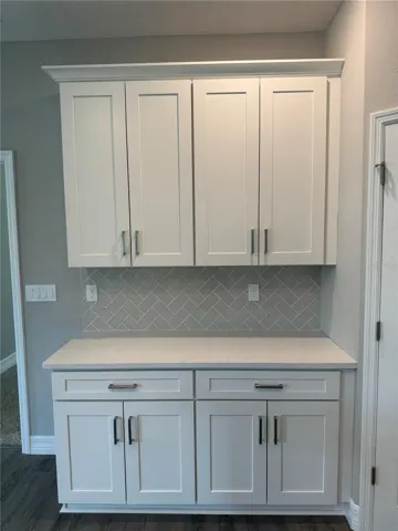 Return Wall left of pantry