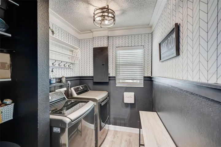 Laundry in Residence