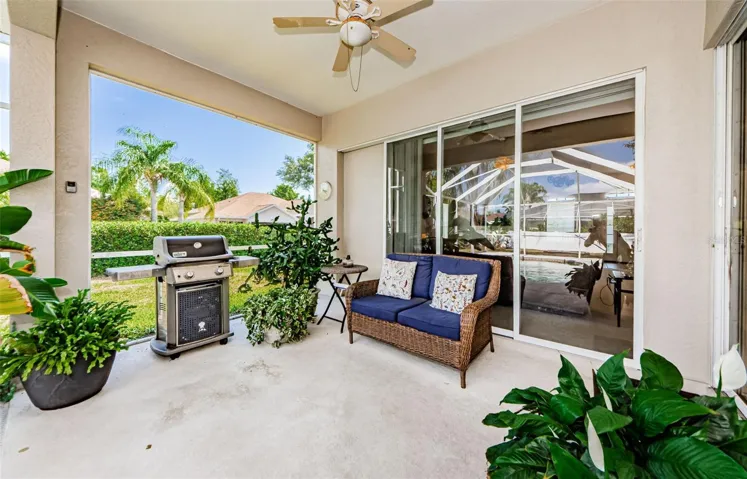 Covered patio area, fully screened in