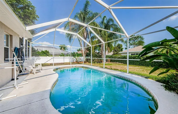 Screened pool