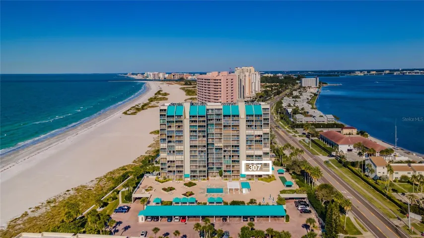 PANORAMIC WATER VIEWS
