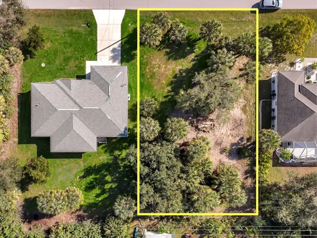 Aerial View with estimated boundary lines