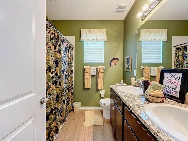 2nd Bathroom with dual sinks