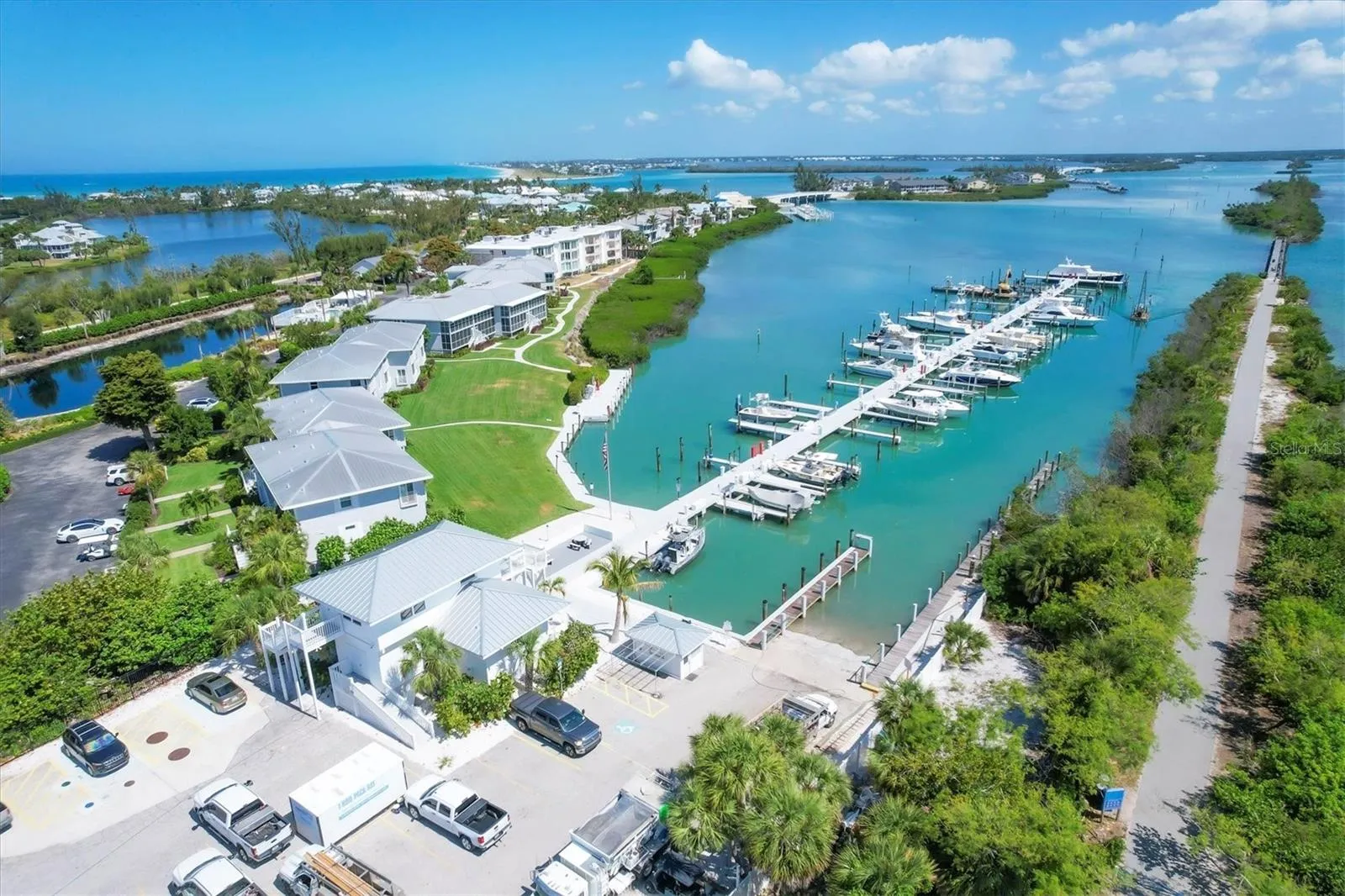 Dockage at Uncle Henry's Marina