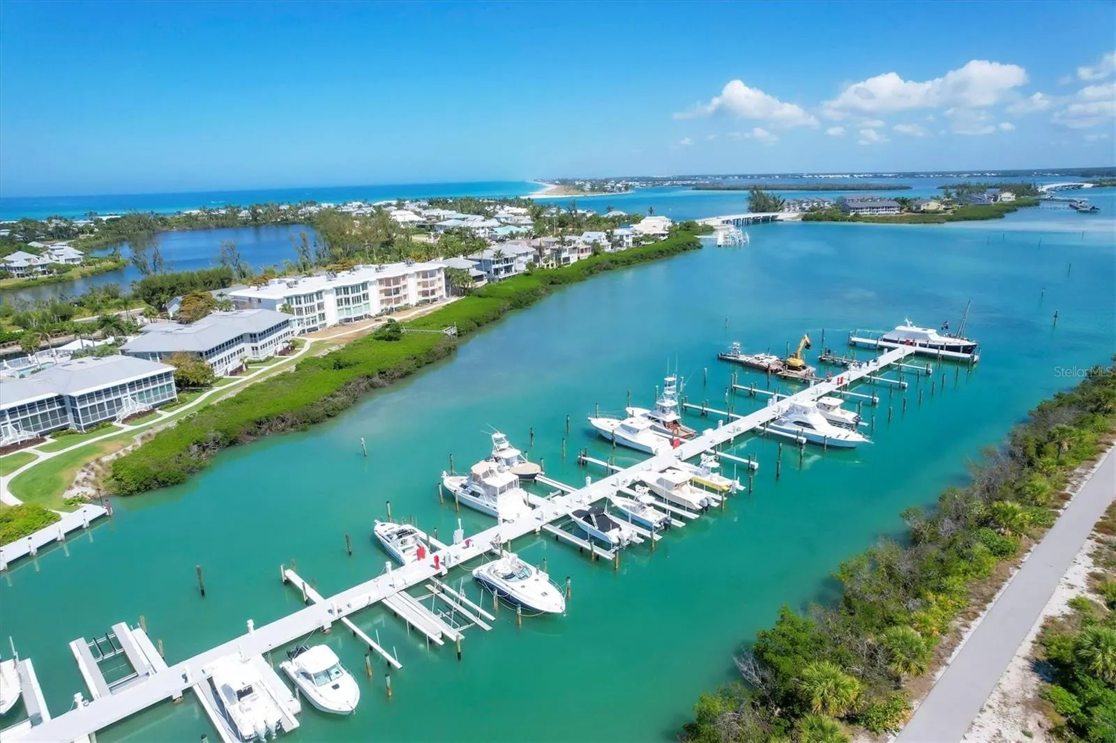Dockage at Uncle Henry's Marina