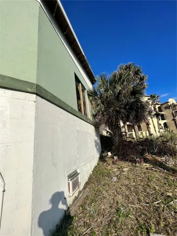 Side wall of 2468