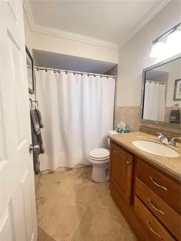 Bathroom 01