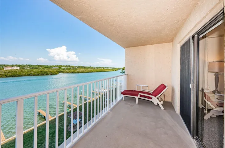 Relax and take in the Florida lifestyle!