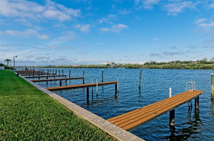 First Come, First serve boat docks!