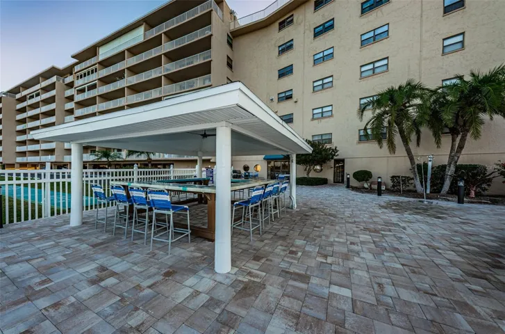 The Covered Lanai / Social area by the Pool