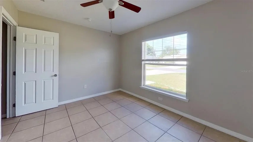 Guest room.