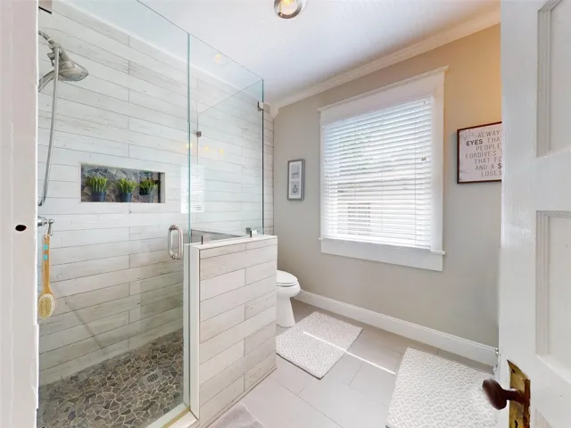 Bathroom Upstairs