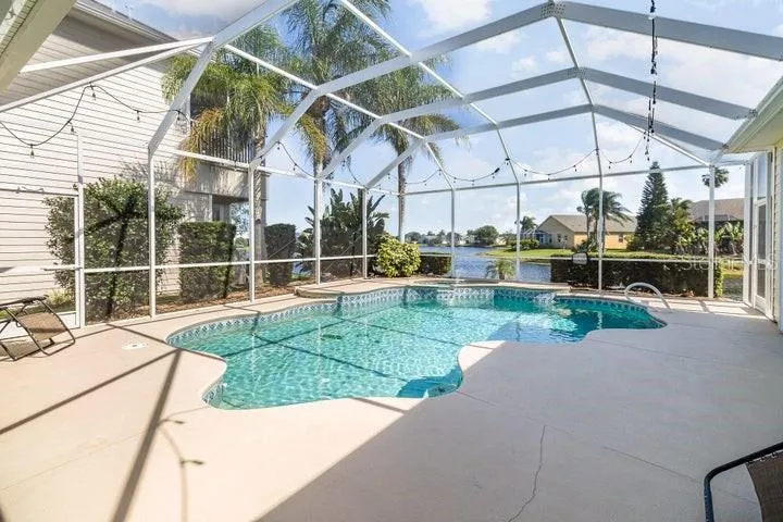 Large Screened Pool