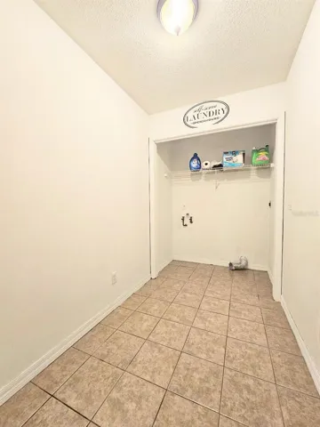 Lundry room/ PANTRY