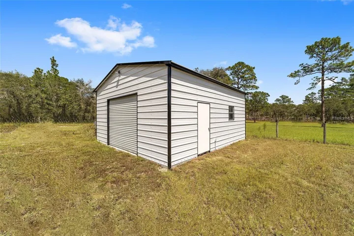 Utility building/barn