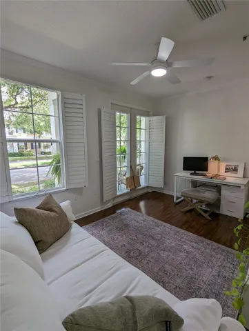 2nd bedroom