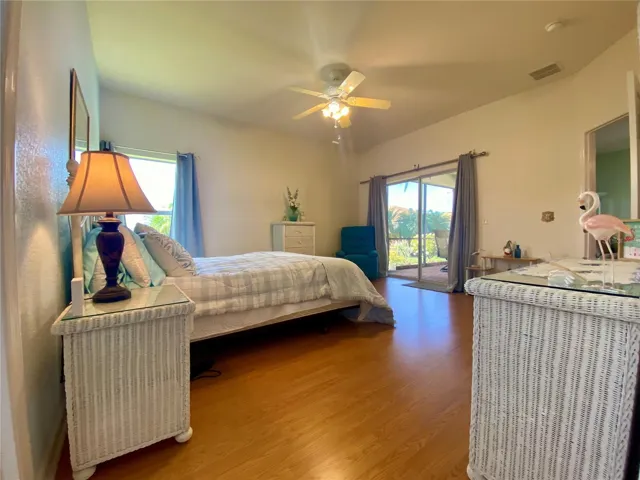 Master bedroom with sliding doors to lanai