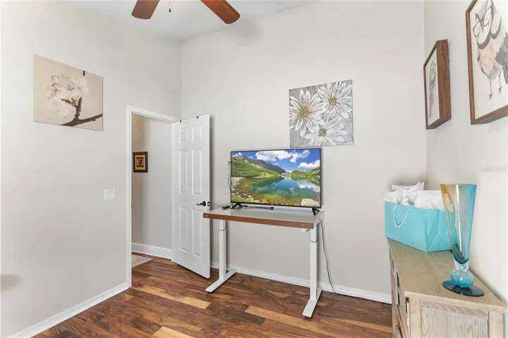 Second bedroom
