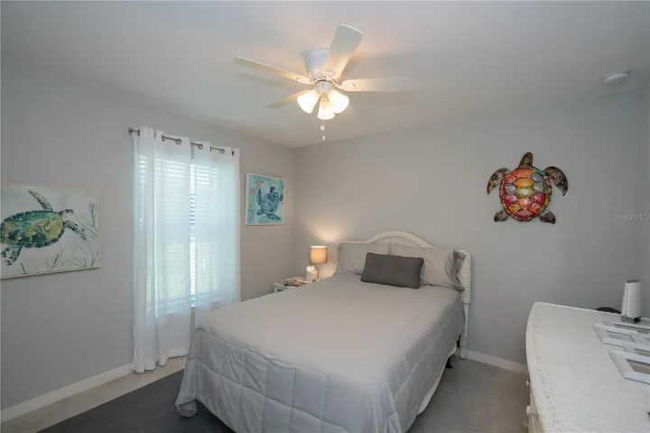 one of two auxiliary bedrooms