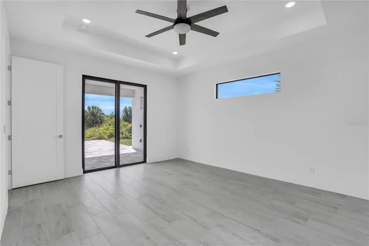 Master Bedroom with access to Lanai/Pool