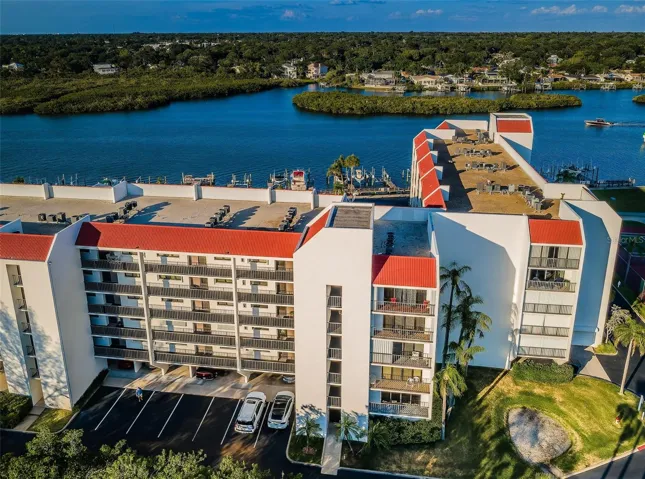 Vista Bay Condos on the Intracoastal Waterway