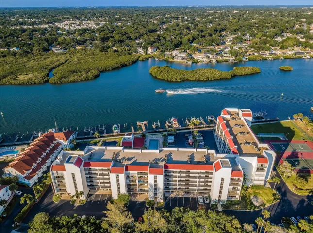 Built in 1983 with 75 Units on 6 floors!