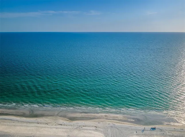 The sugary sands of the Gulf of Mexico!