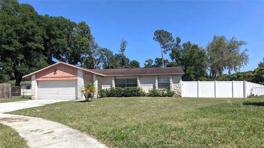 323 Black Oak Court