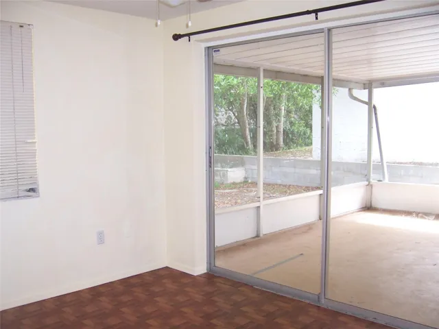 family room to screen porch