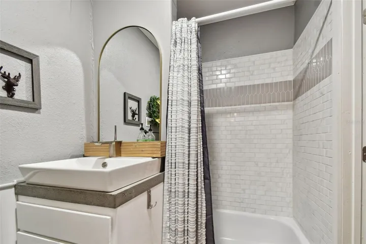 Shower/Tub Combo