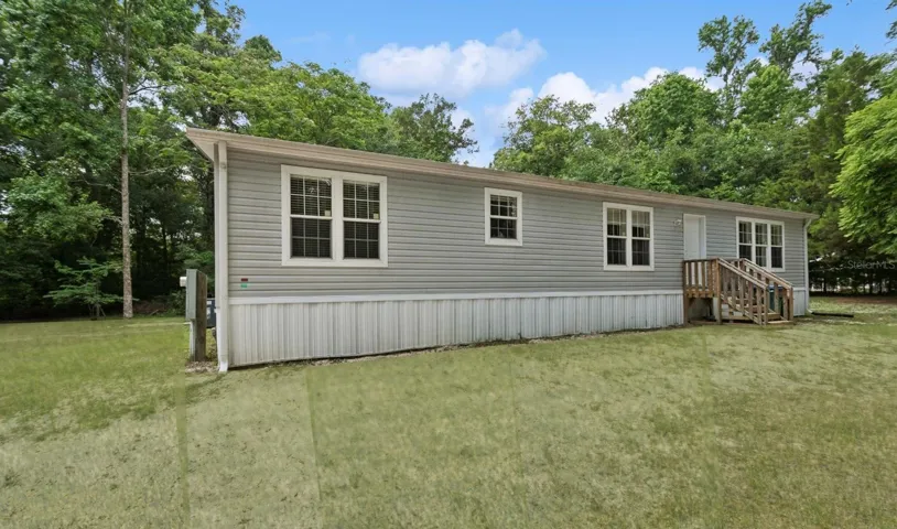 Large 1 acre lot