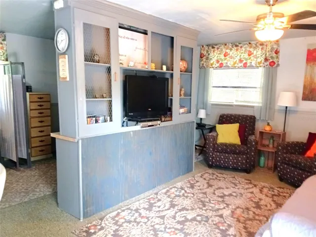 Detached Guest House 600sf sold furnished